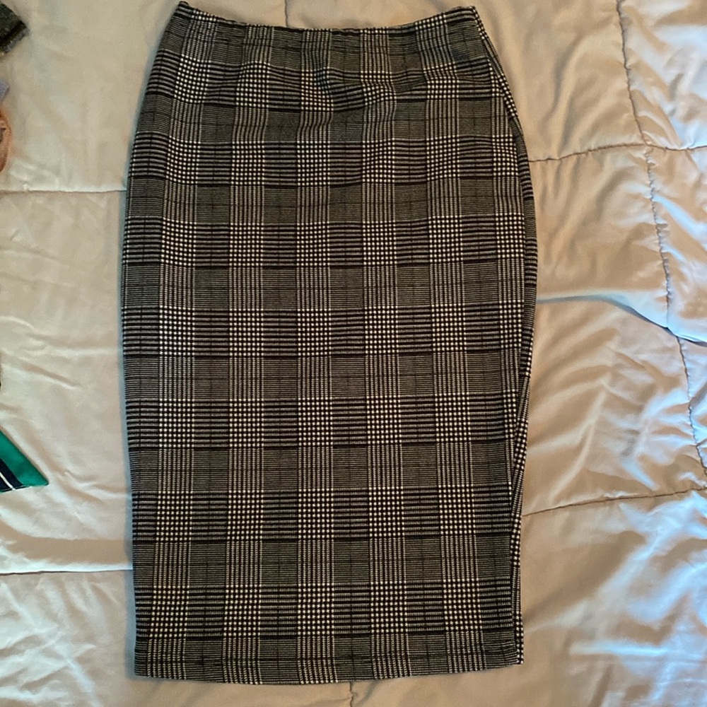Small stretchy plaid skirt